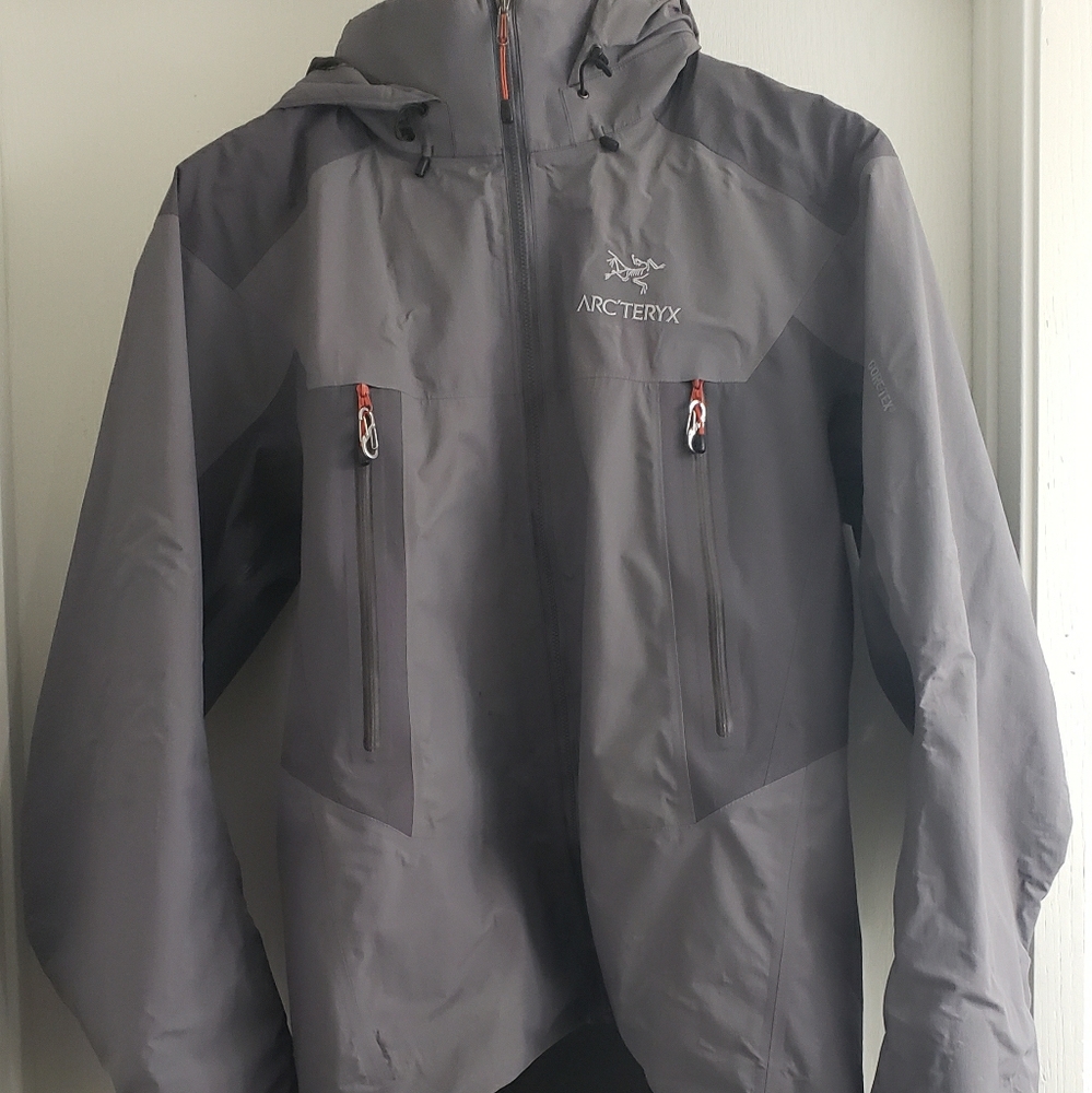 Arc'teryx Beta LT Anvil Jacket -- Damaged